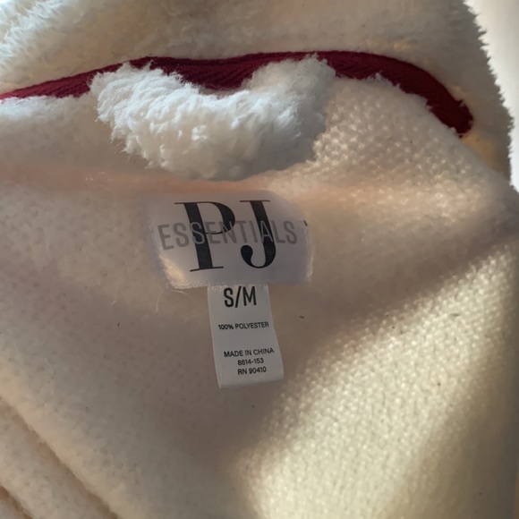 Fluffy Robe | White - Picture 5 of 5